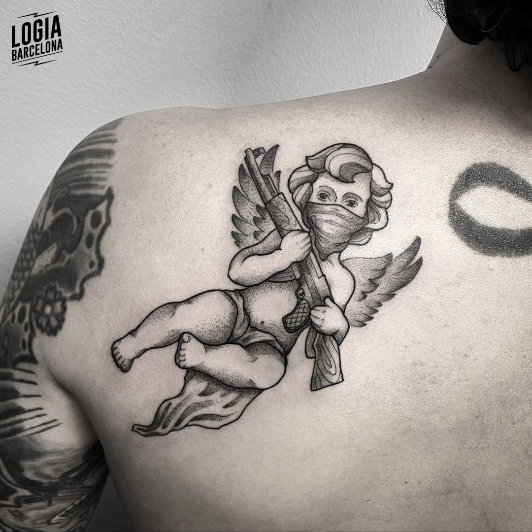 tatuaje_espalda_angel_victor_dalmau_logiabarcelona       